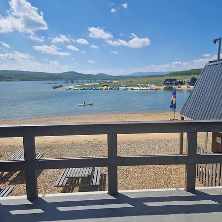 キャンプ場 Rodinny 4 Luzkovy S Vyhledem Na Jezero Milada Usti Nad Labem