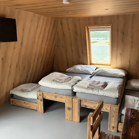Camping Rodinny 4 Luzkovy S Vyhledem Na Jezero Milada Usti Nad Labem Lovosice